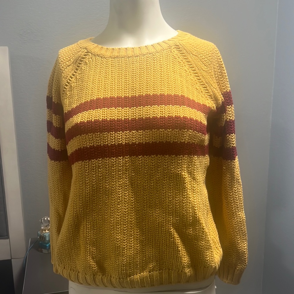 ModCloth Super cute Harry Potter sweater ( or not ) size Small, says Medium